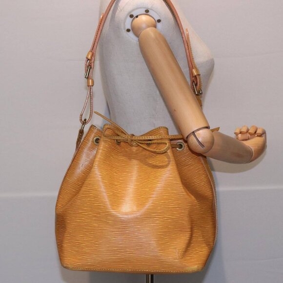 LOUIS VUITTON Epi Petit Noe Shoulder Bag Tassili Yellow - Picture 12 of 15
